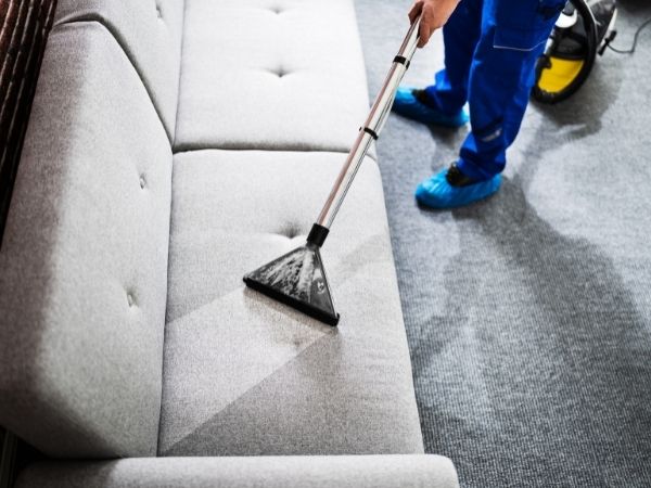 dicas para limpar tecido de sofá suede